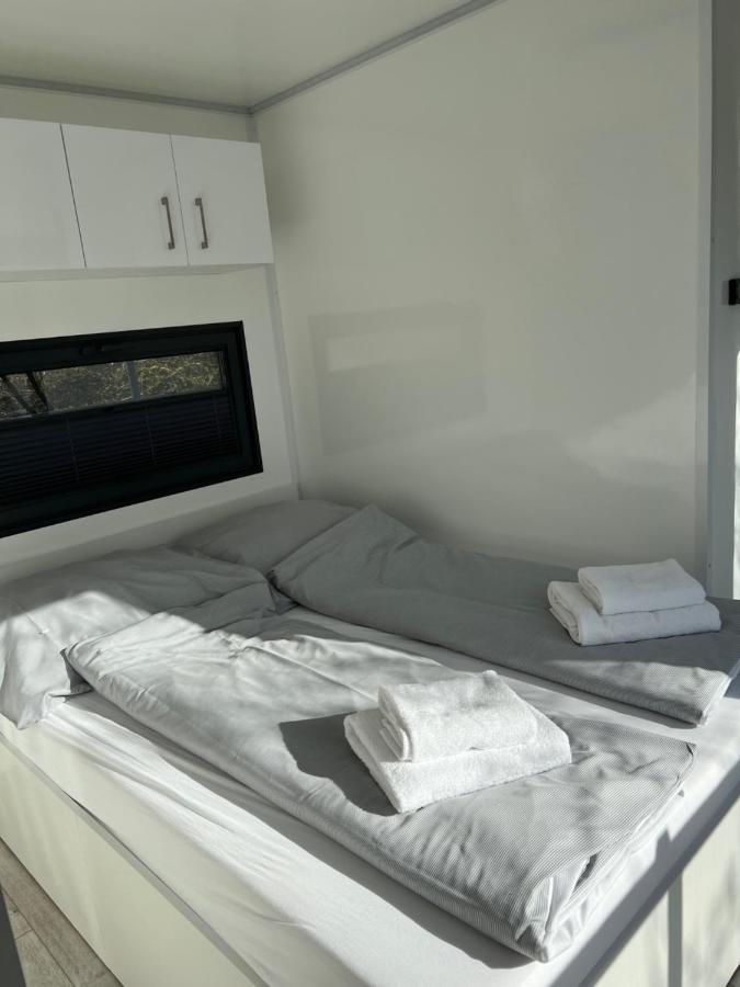 Hausboot Resort Nordseekueste Wilhelmshaven Zewnętrze zdjęcie