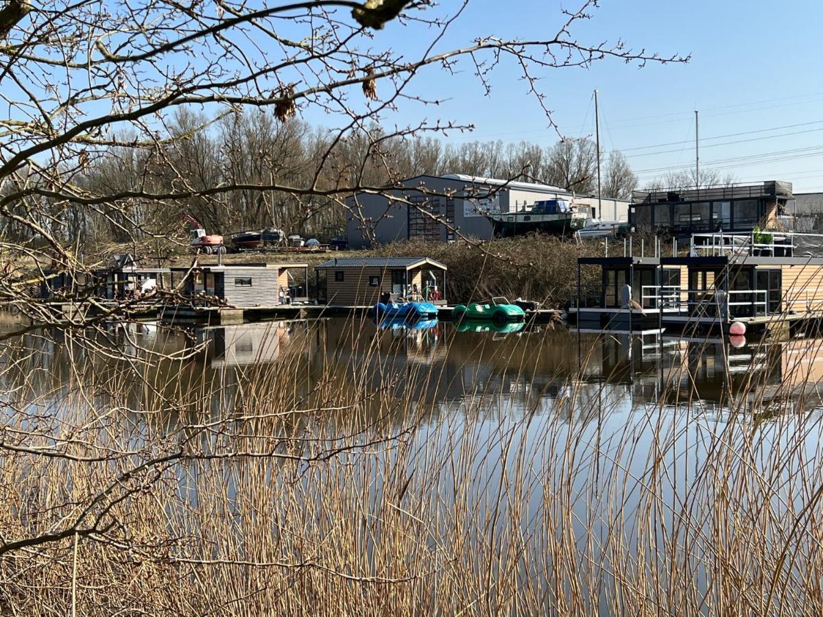 Hausboot Resort Nordseekueste Wilhelmshaven Zewnętrze zdjęcie